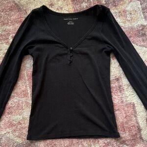 American Eagle Women's Black V-Neck Long Sleeve Knit Button Top Size S